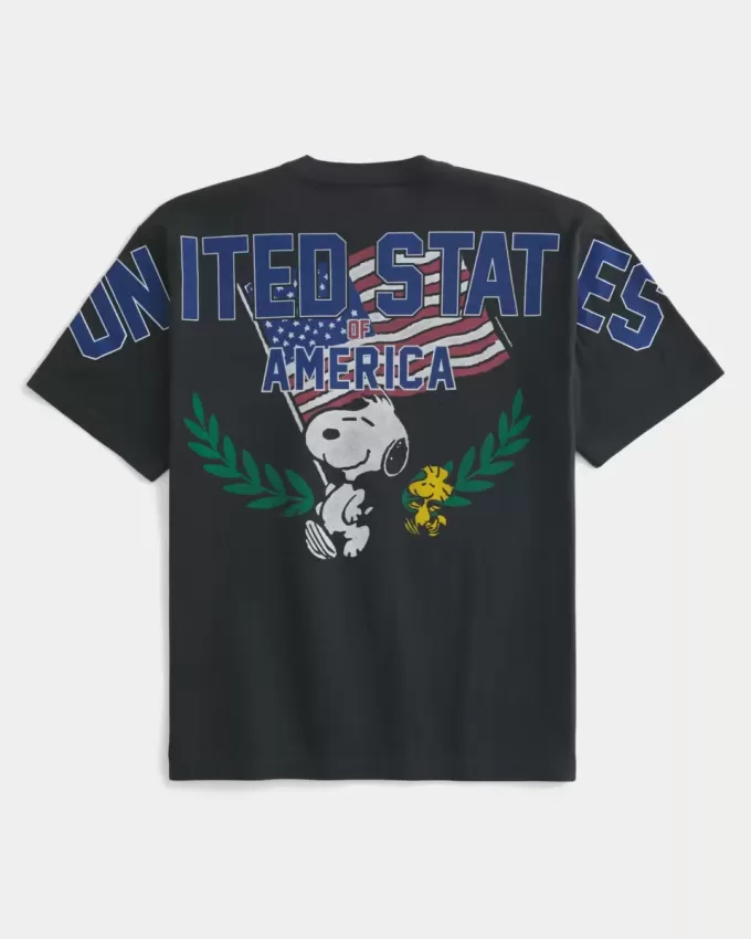 Boxy Snoopy USA Graphic Tee