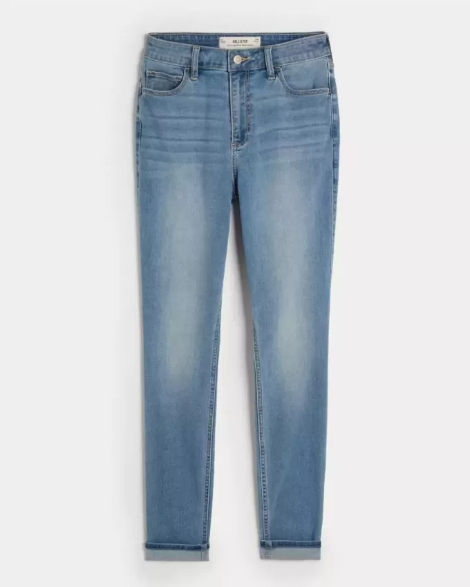 Curvy High-Rise Medium Wash Super Skinny Jeans