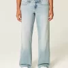 Curvy Low-Rise Light Wash Baggy Jeans