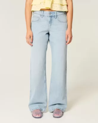 Curvy Low-Rise Light Wash Baggy Jeans