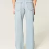 Curvy Low-Rise Light Wash Baggy Jeans