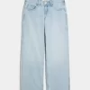 Curvy Low-Rise Light Wash Baggy Jeans