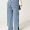 Curvy Low-Rise Medium Wash Baggy Jeans