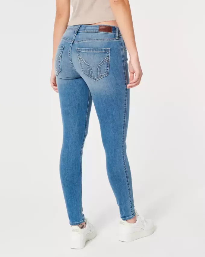 Curvy Low-Rise Medium Wash Super Skinny Jeans