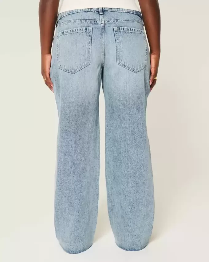 Curvy Low-Rise Ripped Medium Wash Baggy Jeans