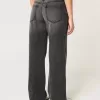 Curvy Low-Rise Washed Black Baggy Jeans