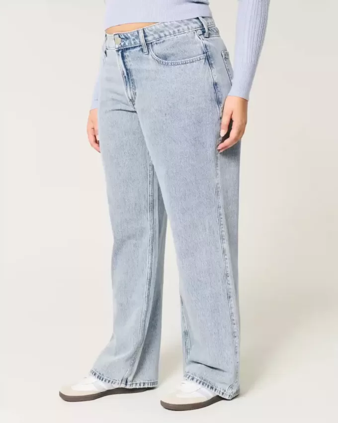 Curvy Mid-Rise Medium Wash Baggy Jeans
