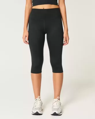 Gilly Hicks Active Recharge Capri Pants