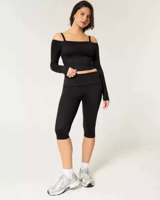 Gilly Hicks Active Recharge Foldover Waist Capri Pants