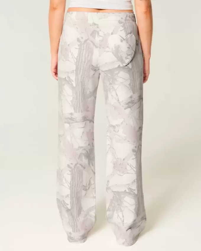 Heart Pocket Camo Wide-Leg Sweatpants