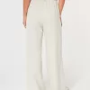 Hollister Livvy Ultra High-Rise Wide-Leg Pants