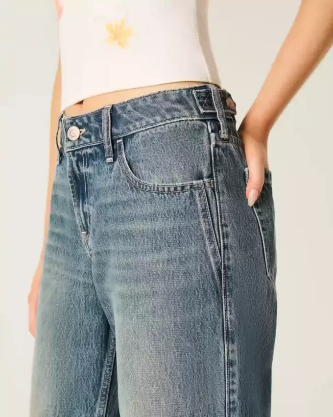 Low-Rise Adjustable Waist Medium Wash Baggy Jeans