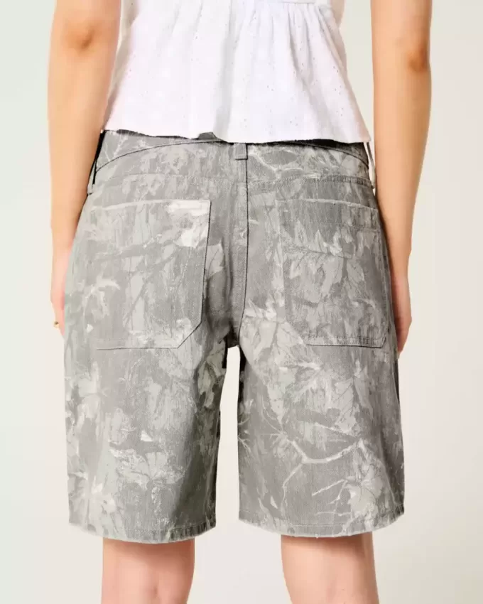 Low-Rise Camo Baggy Jort