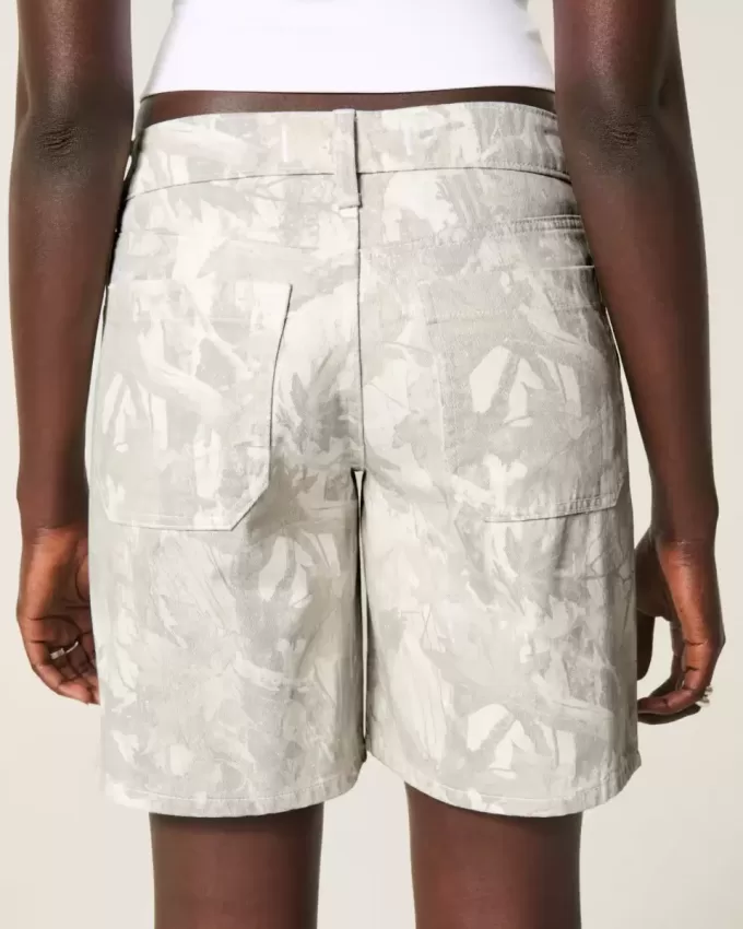 Low-Rise Camo Baggy Jort