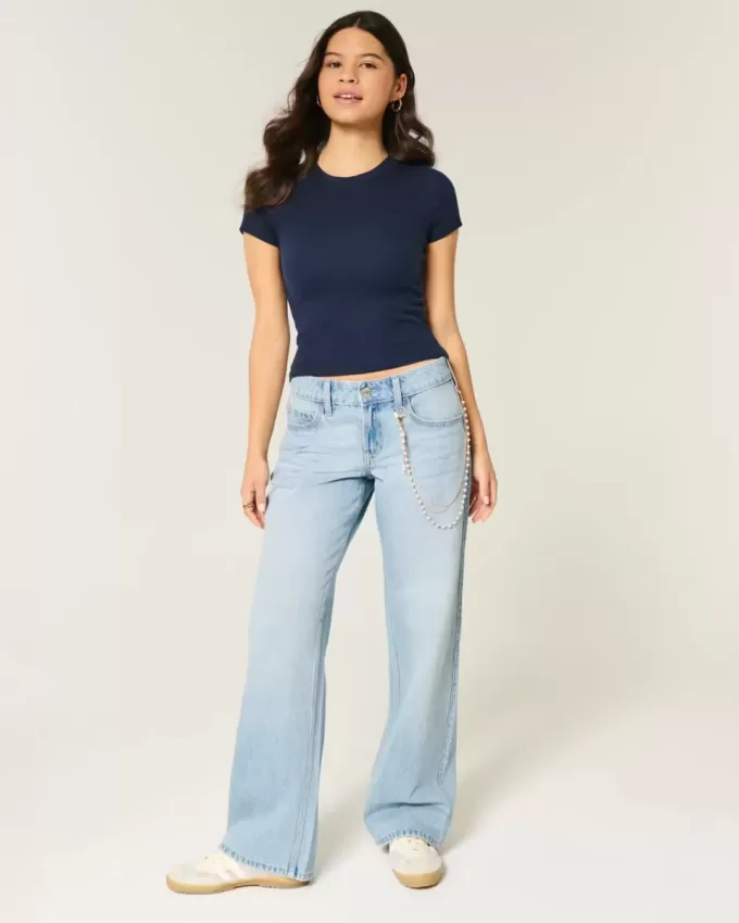 Low-Rise Light Wash Baggy Jeans