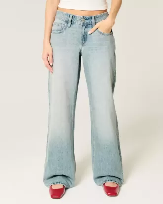 Low-Rise Light Wash Baggy Jeans