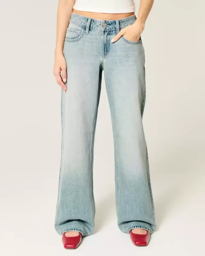 Low-Rise Light Wash Baggy Jeans