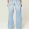 Low-Rise Light Wash Baggy Jeans