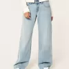 Low-Rise Light Wash Comfort Waistband Baggy Jeans