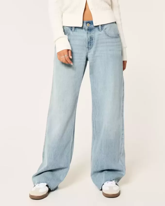 Low-Rise Light Wash Comfort Waistband Baggy Jeans