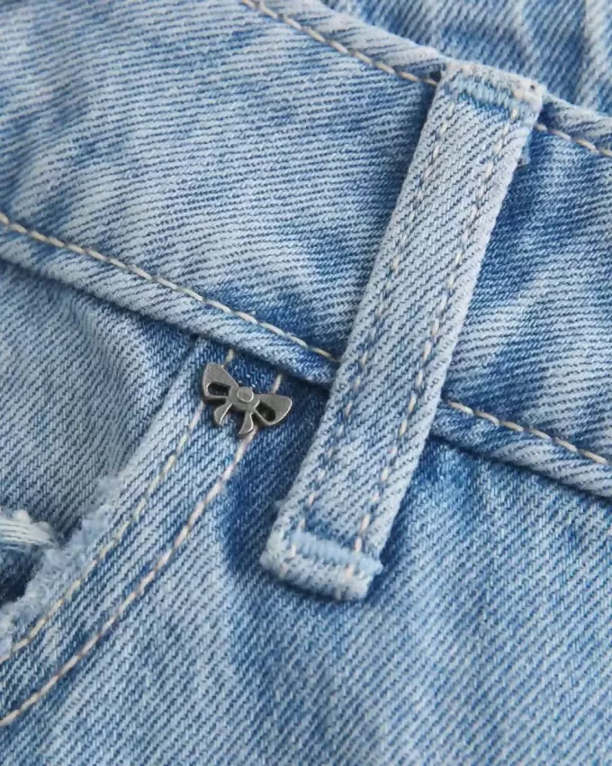 Low-Rise Light Wash Studded Bows Baggy Jeans