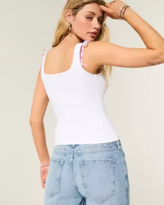 Low-Rise Medium Wash Floral Embroidery Baggy Jeans