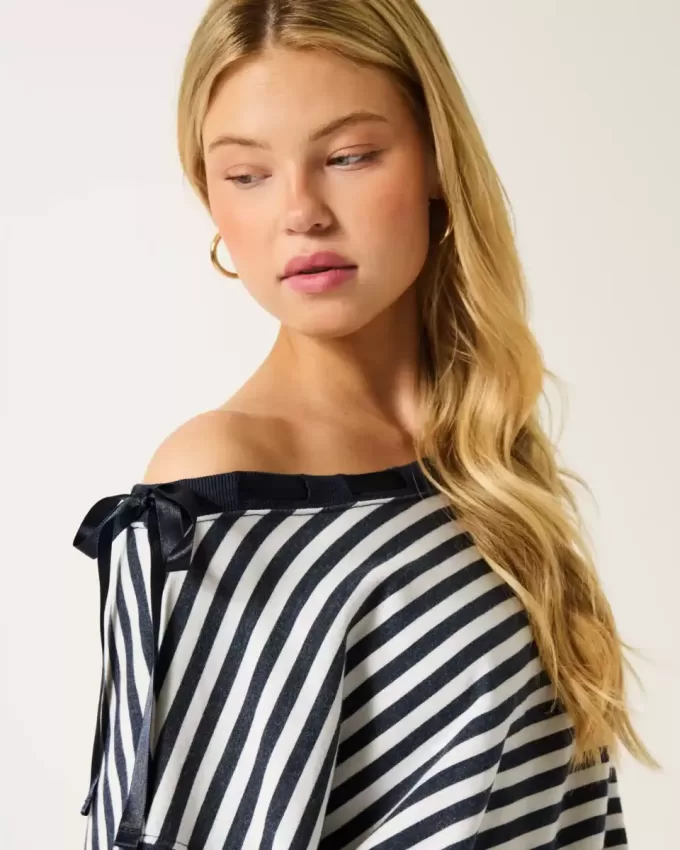 Off-the-Shoulder Tie Sweatshirt