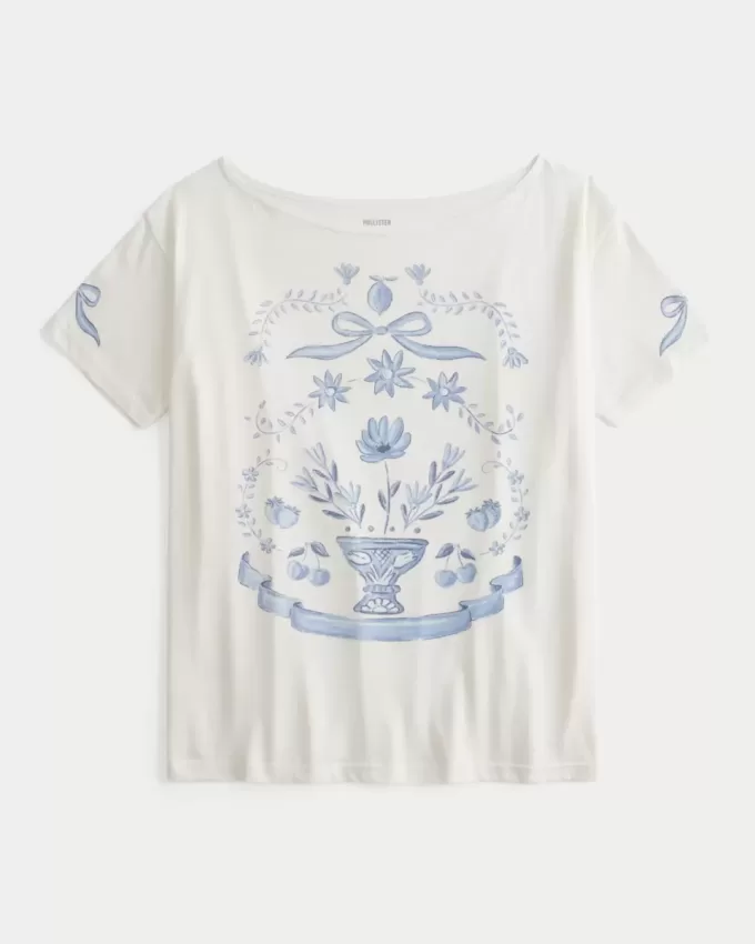 Oversized Off-the-Shoulder Graphic Tee