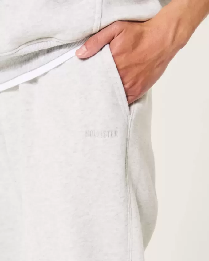 Relaxed Fleece Logo Joggers