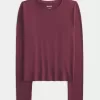 Seamless Fabric Long-Sleeve Crew Top