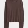 Seamless Fabric Long-Sleeve Crew Top